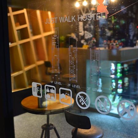 Just Walk Backpacker Hostel Хуалиен Сити Екстериор снимка