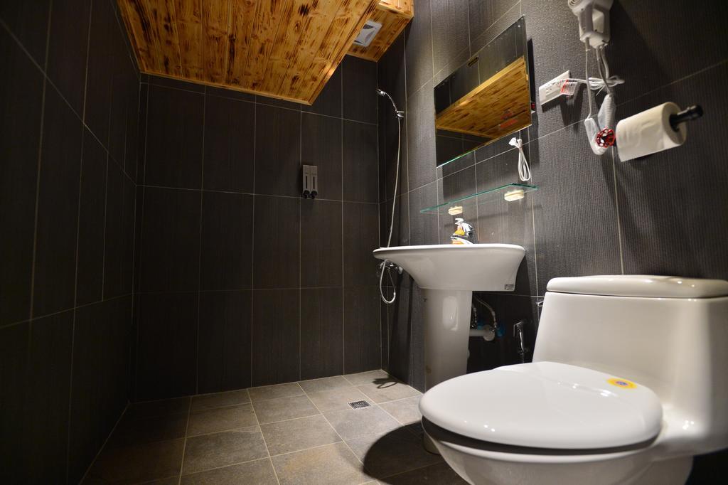 Just Walk Backpacker Hostel Хуалиен Сити Стая снимка
