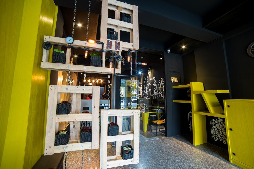 Just Walk Backpacker Hostel Хуалиен Сити Екстериор снимка