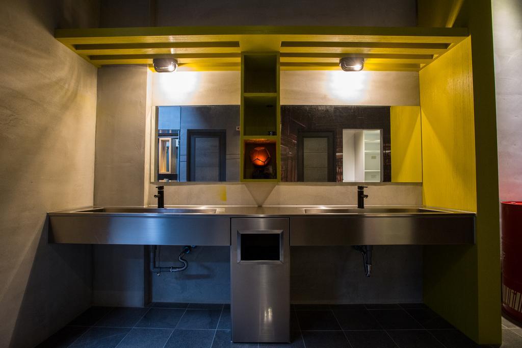 Just Walk Backpacker Hostel Хуалиен Сити Екстериор снимка