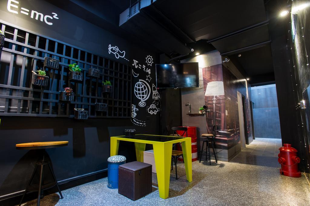 Just Walk Backpacker Hostel Хуалиен Сити Екстериор снимка