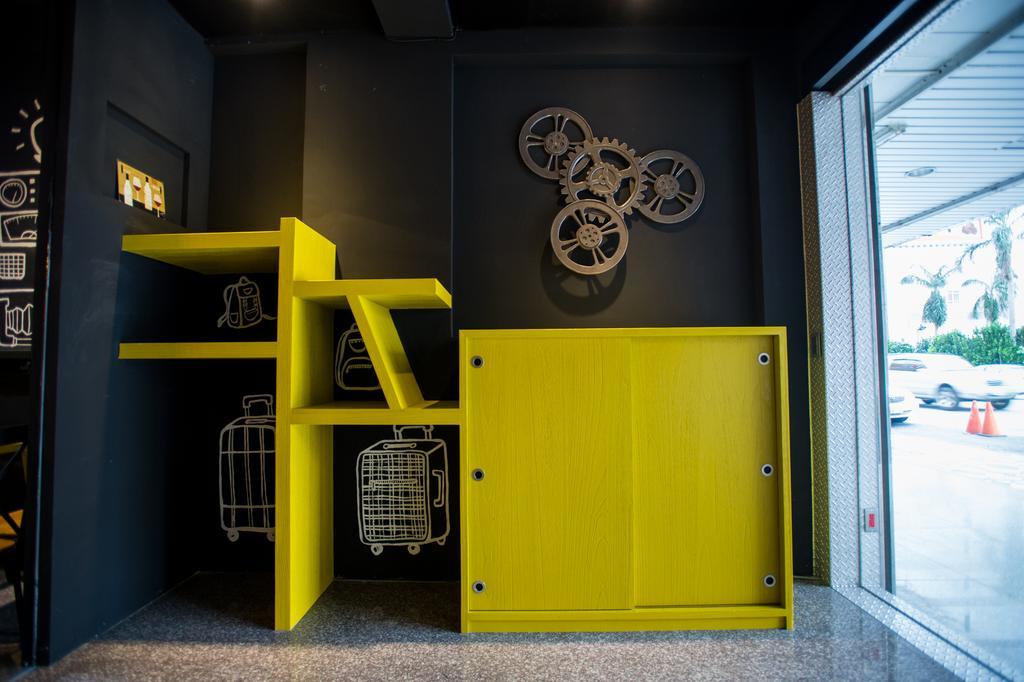 Just Walk Backpacker Hostel Хуалиен Сити Екстериор снимка